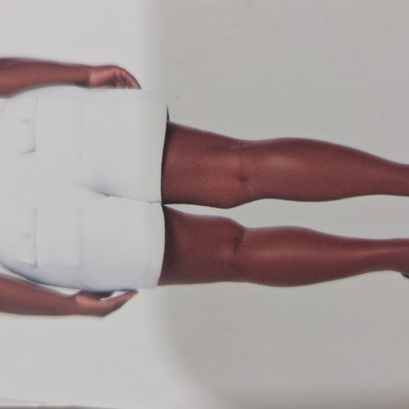 Orvis Women's White Casual Shorts With Side Pockets And Comfort Draw Str… - Picture 3 of 8